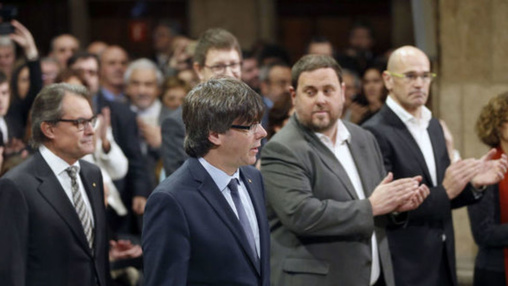 Gobiernos estafadores en España disparan la desconfianza ciudadana Gobiernos estafadores en España disparan la desconfianza ciudadana