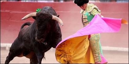 El extremismo catalán quiere prohibir la fiesta de los toros