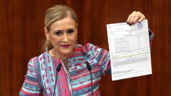 Que dimita la Cifuentes, pero con ella miles de políticos más Que dimita la Cifuentes, pero con ella miles de políticos más