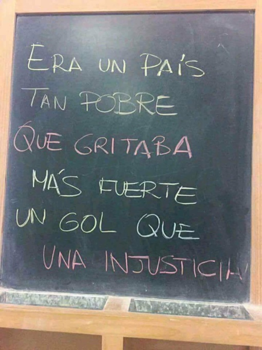 Los partidos que han mimado a los nacionalistas deben desaparecer de la política española Los partidos que han mimado a los nacionalistas deben desaparecer de la política española