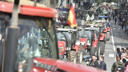 El campo español contra el gobierno El campo español contra el gobierno