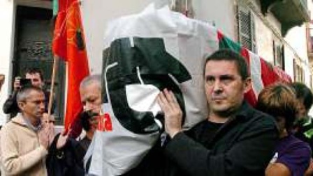 LA INGENIERIA SOCIAL ESTÁ ENVILECIENDO A ESPAÑA LA INGENIERIA SOCIAL ESTÁ ENVILECIENDO A ESPAÑA