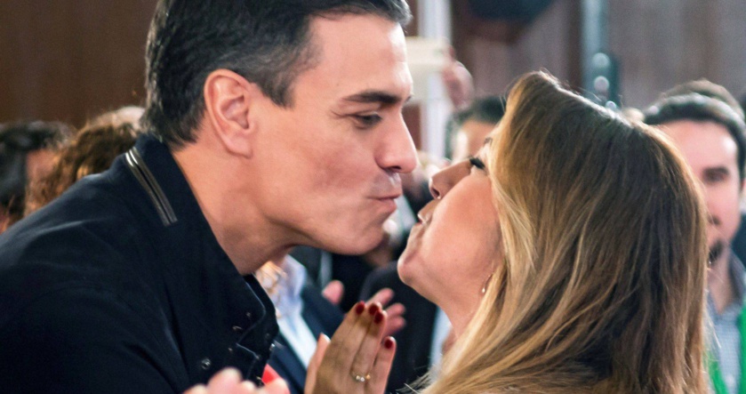 Las navajas ya sustituyen a los besos en la batalla por dominar el socialismo andaluz Las navajas ya sustituyen a los besos en la batalla por dominar el socialismo andaluz