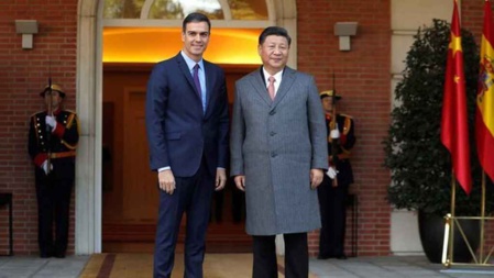 El maestro chino en tiranía y el alumno español
