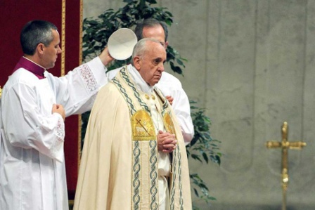 El papa dice que los corruptos son el "anticristo"