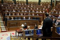 La inutilidad de diputados y senadores en España