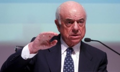El presidente del BBVA acusa a la clase política de haber causado la crisis El presidente del BBVA acusa a la clase política de haber causado la crisis