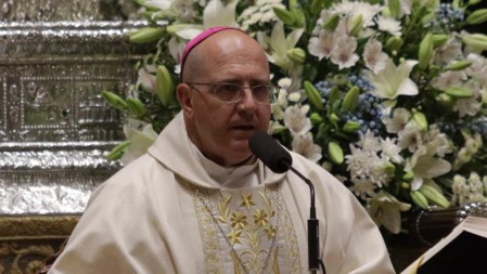 El obispo de Huelva, un valiente y un modelo para la cobarde jerarquía católica española