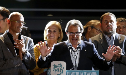 ¿Ha merecido la pena la conmoción catalana? Artur Mas, el gran perdedor, debe dimitir ¿Ha merecido la pena la conmoción catalana? Artur Mas, el gran perdedor, debe dimitir