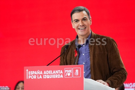 Los socialistas escenifican en Sevilla la política de más baja estofa Los socialistas escenifican en Sevilla la política de más baja estofa