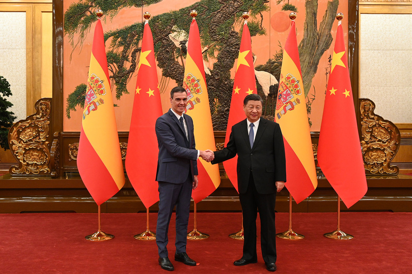 Xi Jinping y Pedro Sánchez, quien adora en secreto el régimen tiránico de China Xi Jinping y Pedro Sánchez, quien adora en secreto el régimen tiránico de China