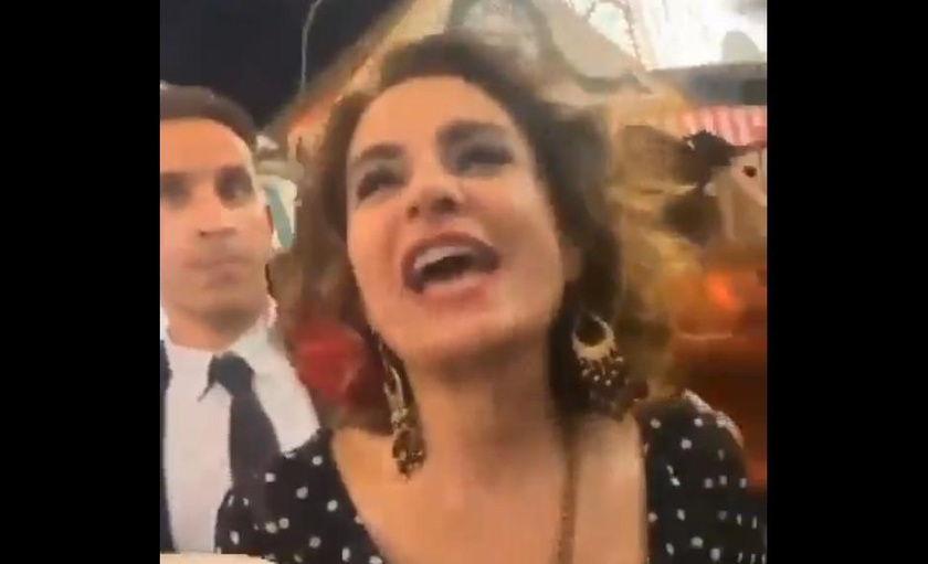 increpara por un grupo de jóvenes en la Feria increpara por un grupo de jóvenes en la Feria