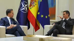 Sánchez miente de nuevo y desafía a Estados Unidos y a la OTAN 