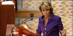 Esperanza Aguirre dimite para dar ejemplo y señala a Rajoy el camino a seguir Esperanza Aguirre dimite para dar ejemplo y señala a Rajoy el camino a seguir