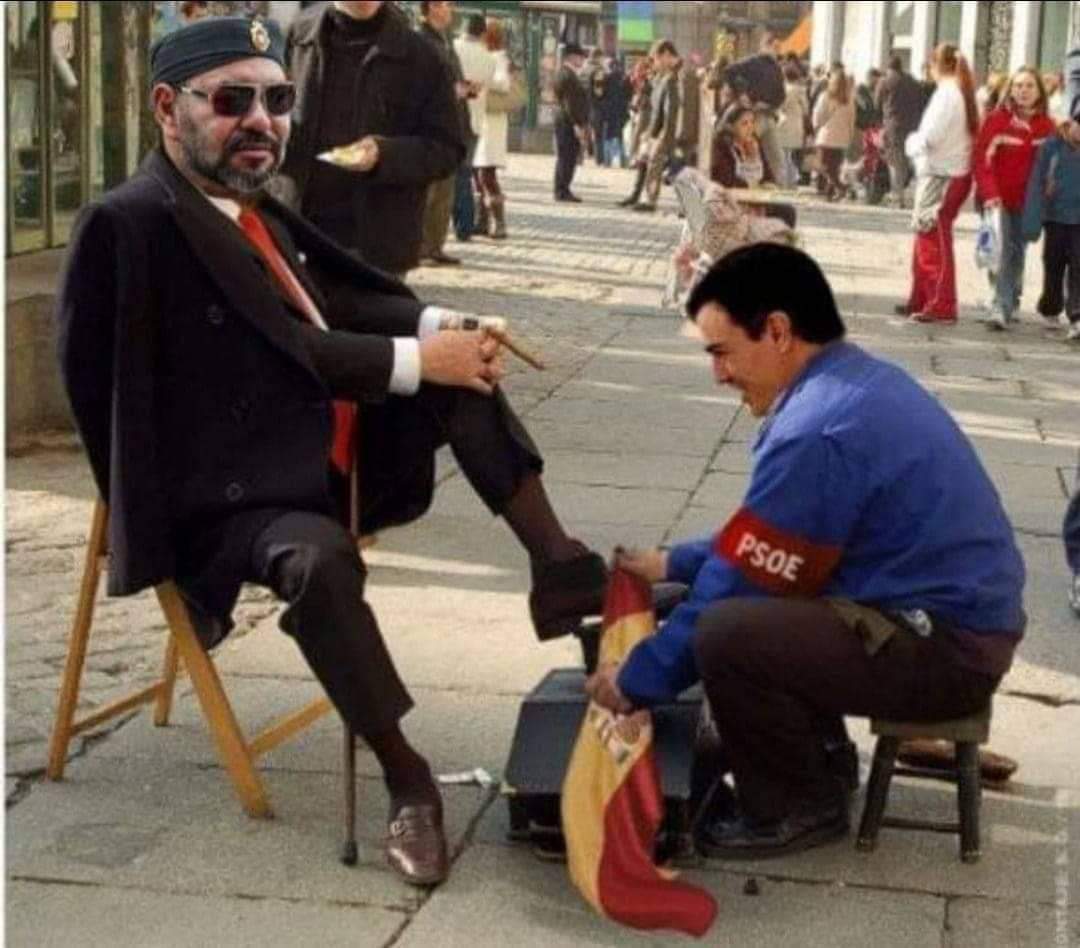 Una de las muchas imágenes que circulan por internet, en España, riduculizando el papel de Pedro Sánchez en el conflicto con Marruecos