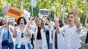 La oposición de izquierda organiza, estimula y potencia la huelga sanitaria en Madrid