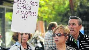 La "cofradía del morro": políticos arrogantes por las calles de España 