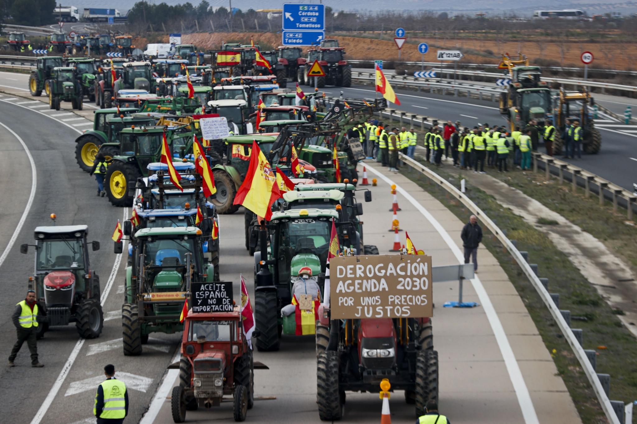 UN MOVIMIENTO NACIONAL QUE SALVE LA DEMOCRACIA ESPAÑOLA DE 1978