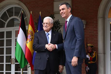 Mahmud Abbas, presidente palestino y Sánchez