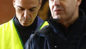 Dos estilos opuestos: crispación y fracaso en Sánchez, eficaia amable en Moreno Bonilla