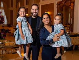 Bukele y su familia