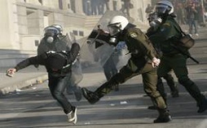 Los jóvenes griegos se rebelan contra la clase política
