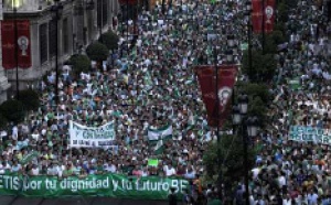 La rebelión bética contra Lopera despierta la esperanza