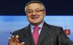 El ministro Pepiño Blanco cuenta cuentos en Sevilla