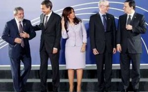 La ignominia de Zapatero con Porfirio Lobo