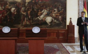 Plantón de Berlusconi a Zapatero