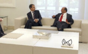 Zapatero debería anunciar su dimisión a los 30 grandes empresarios españoles