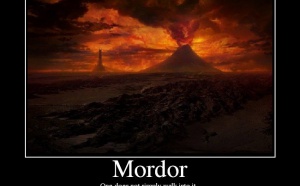 Se sube la falda y enseña algo parecido a "Mordor" (humor duro y poco ortodoxo)