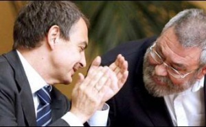 Un dilema endiablado para el PSOE: o expulsan a Zapatero o se van al Grupo Mixto