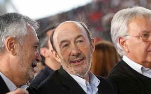 Como en la película "Los otros", de Amenabar: Zapatero, Rubalcaba, Chaves y muchos otros socialistas están muertos, pero ellos no lo saben