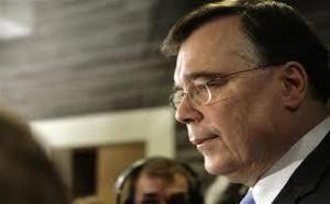 Primer Ministro islandés en el banquillo, un día grande para la democracia mundial