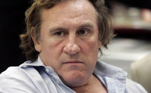 ¡La huida indignada de Depardieu!