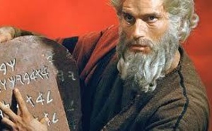 Dios regresa al cine, pero no al mundo