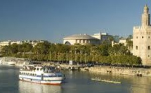 Sevilla invadida por la basura, reflejo perfecto de la España real