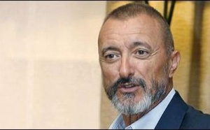 PEREZ REVERTE EN SU TWITTER DOMINICAL: "Si Aznar era un arrogante y Zapatero un imbécil, Rajoy es un sinvergüenza"