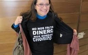 El "rechazo" a los políticos en España tiene aprovechamiento comercial