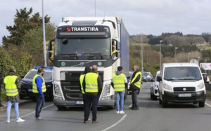 Una huelga de transportes que puede tumbar a Pedro Sánchez