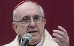 El papa dice que "la política facilita la corrupción"