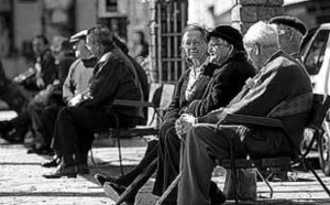 España se muere de vieja y el gobierno no hace nada