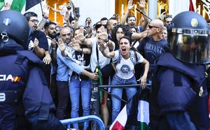 El voto femenino abandona al PSOE, partido de puteros y proxenetas