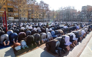 Más inmigrantes hispanoamericanos y menos moros