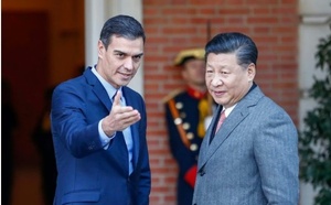 Pedro Sánchez sella una alianza de hierro con la tiranía china. 