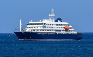 El atraque del crucero infectado, una temeridad criminal contra Canarias y España