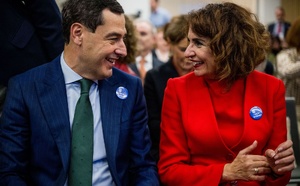 El pueblo andaluz, viejo y sabio castiga al socialismo rojo y al socialismo azul
