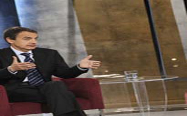 Lecciones urgentes de democracia para Zapatero