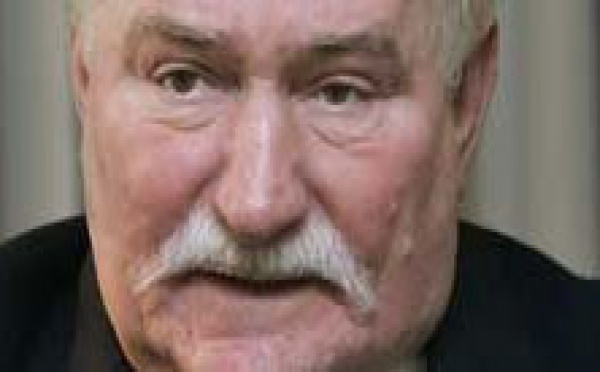 Walesa dice que "el aborto es un asesinato"